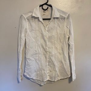 White button down with lace detailing XS American eagle